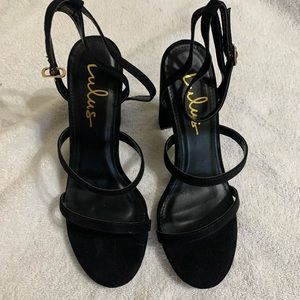 Brand new! Never worn Lulus heels